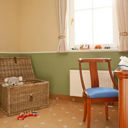 Schloss Teschow Hotel Teterow