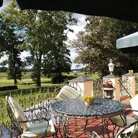 Hotel Schloss Teschow Teterow