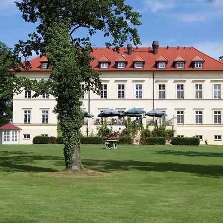 Schloss Teschow 4* Teterow